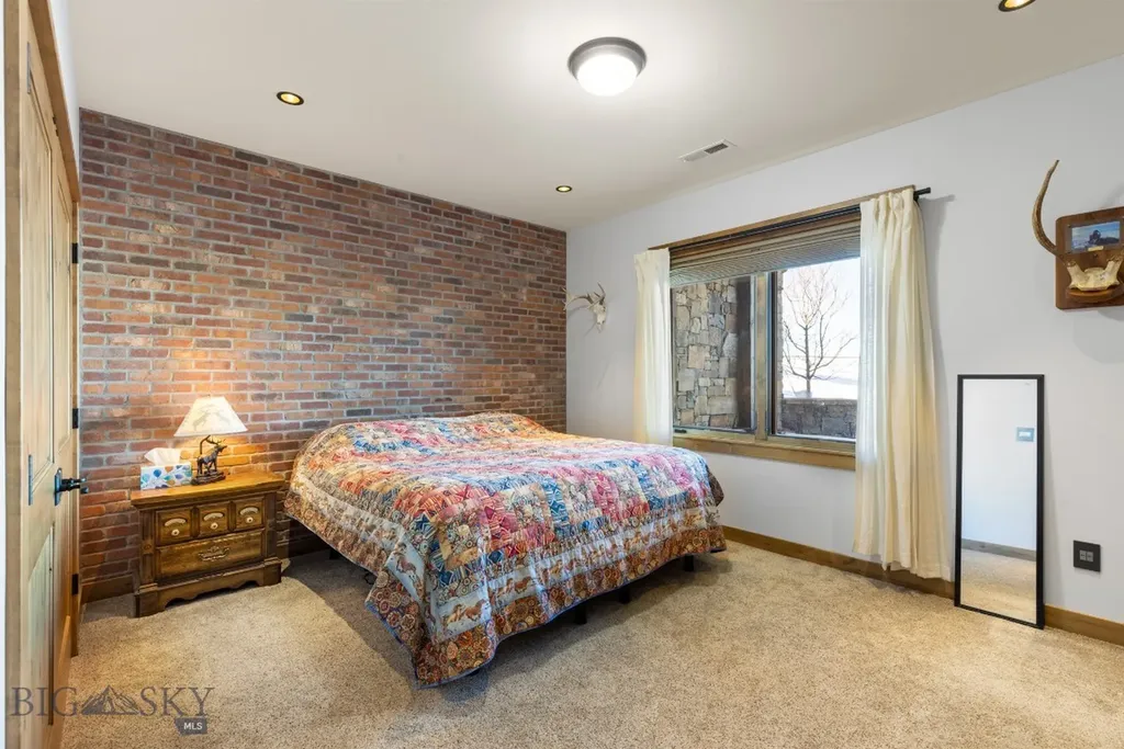 715 Bates Road Manhattan MT 59741