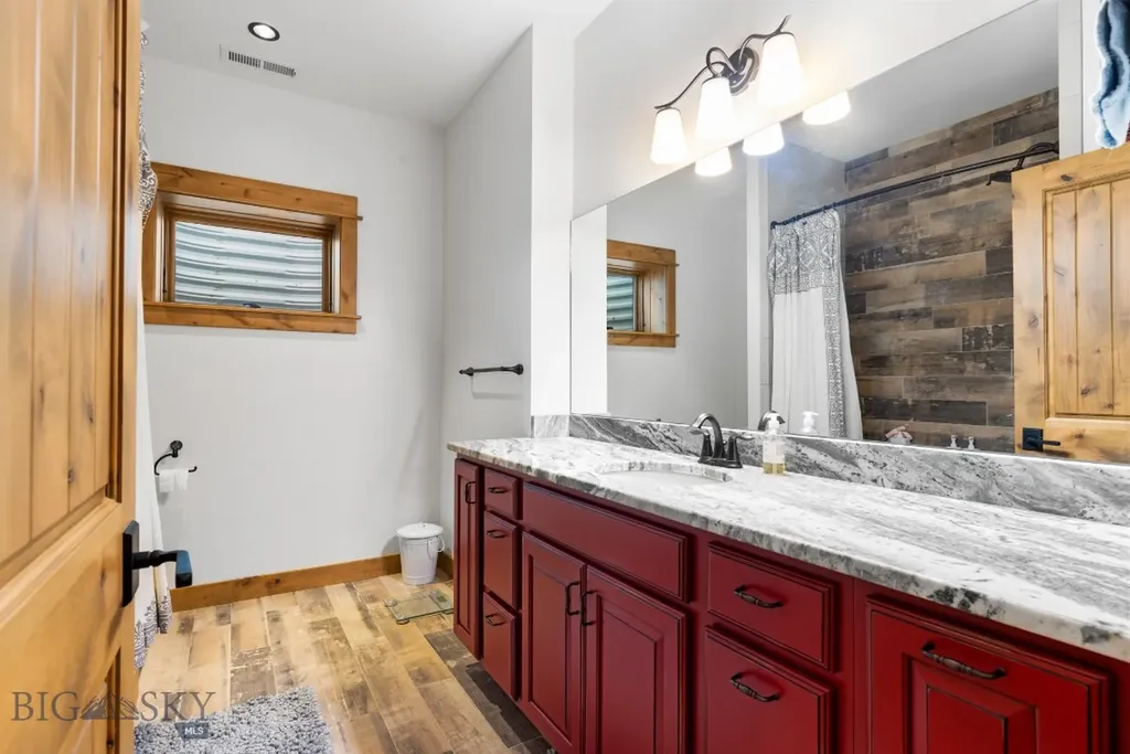 715 Bates Road Manhattan MT 59741