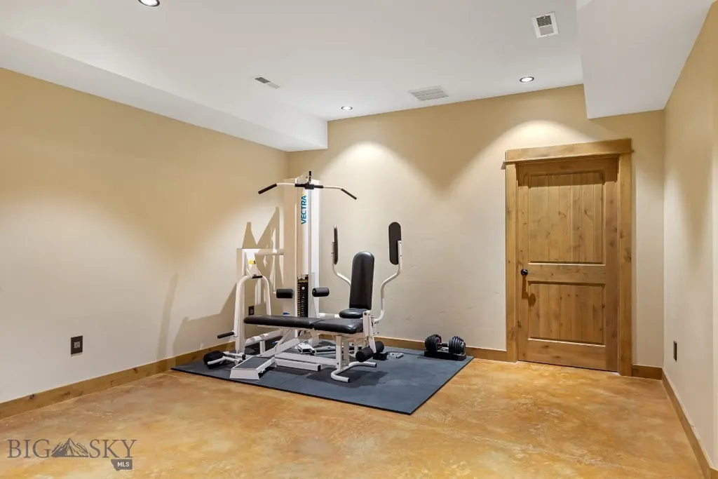 715 Bates Road Manhattan MT 59741