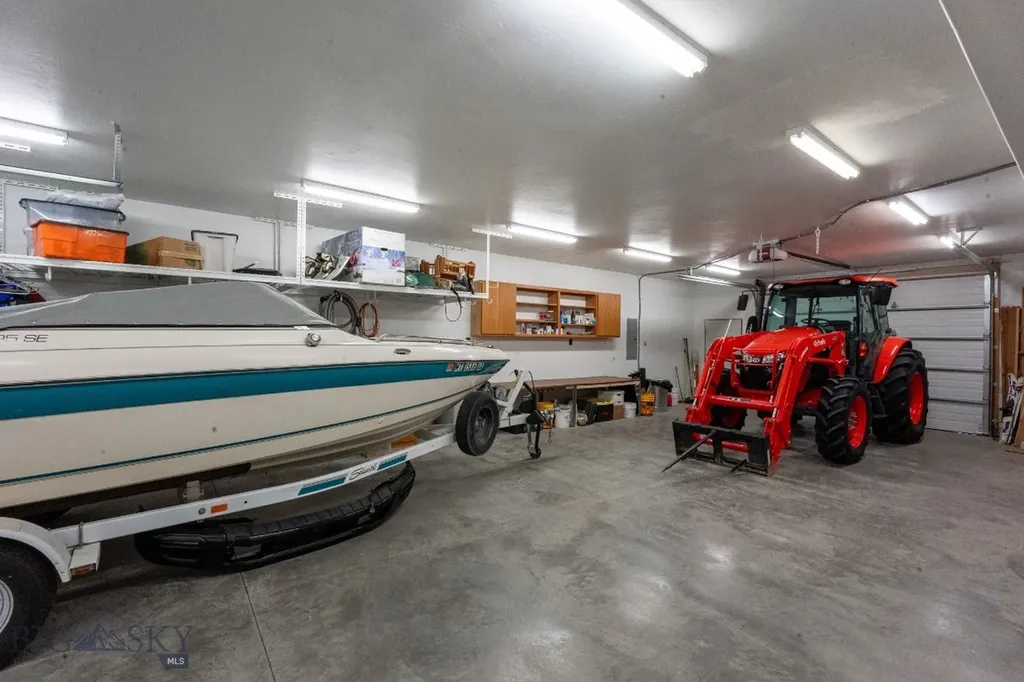 715 Bates Road Manhattan MT 59741