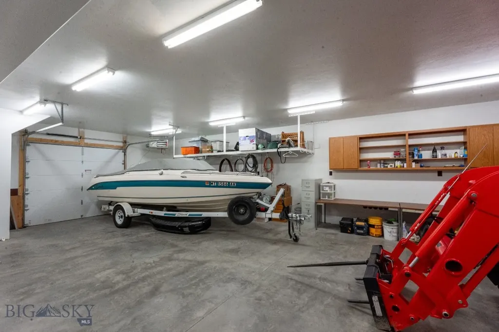 715 Bates Road Manhattan MT 59741