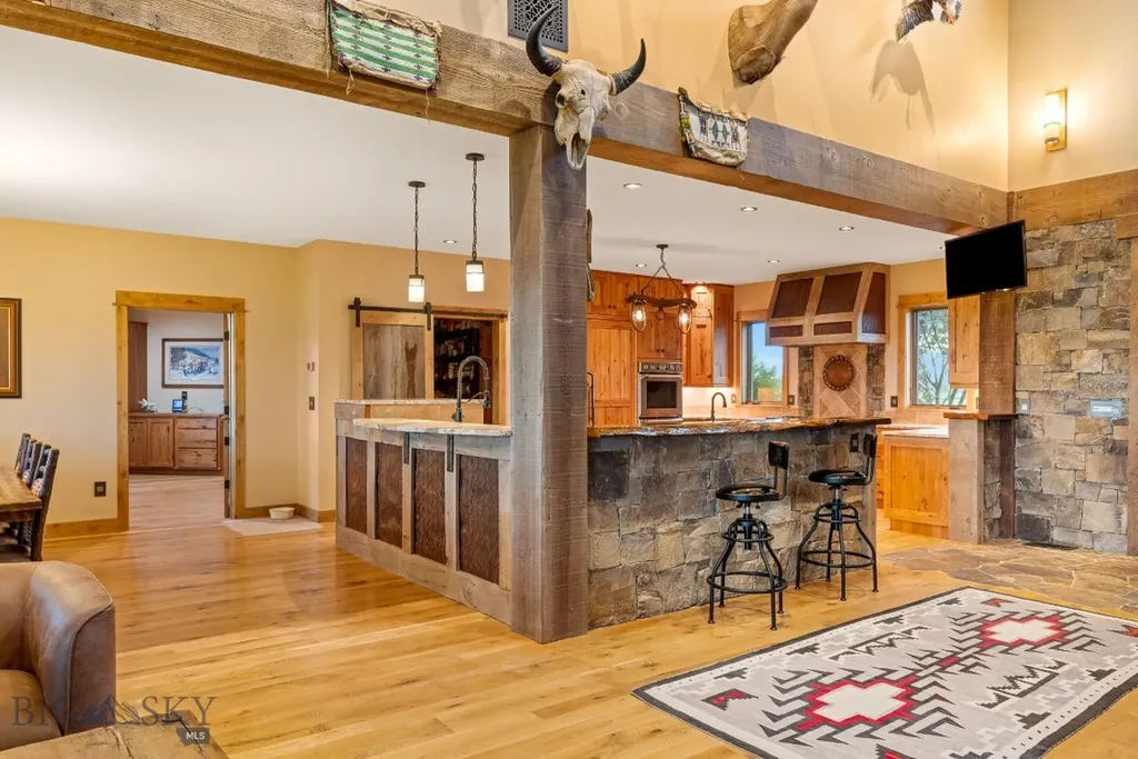 715 Bates Road Manhattan MT 59741