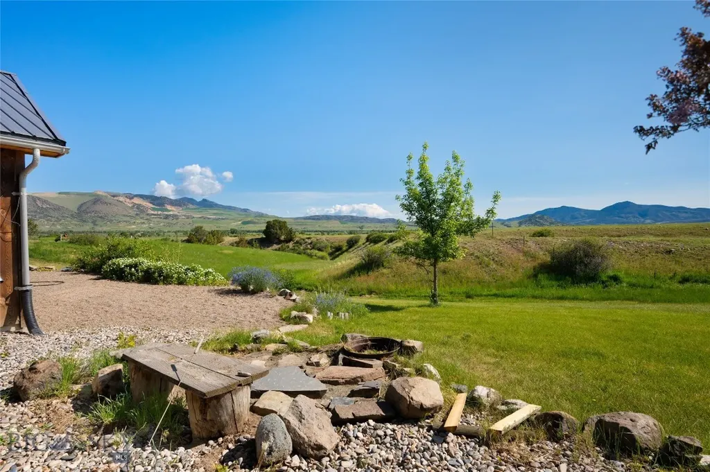 107 Mayflower Road Whitehall MT 59759