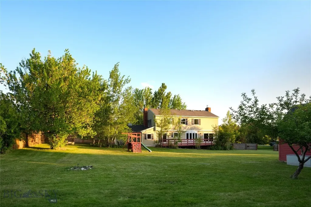 8373 Goldenstein Lane Bozeman MT 59715