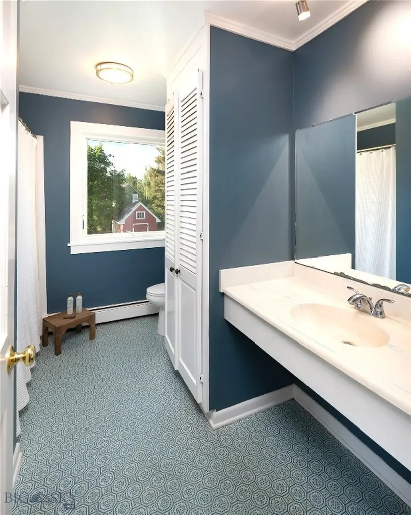 8373 Goldenstein Lane Bozeman MT 59715