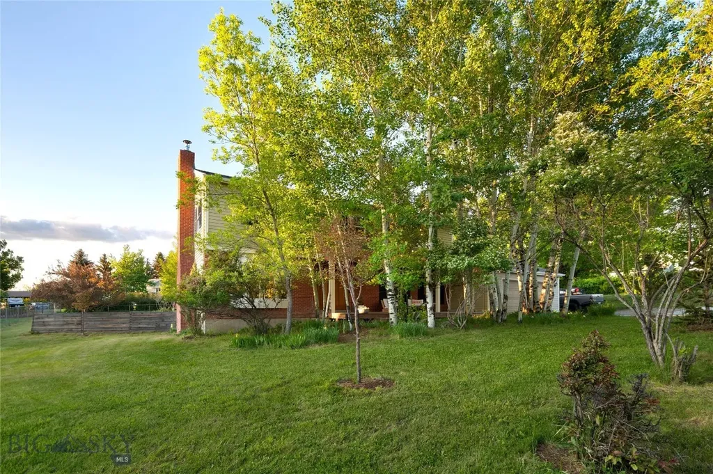 8373 Goldenstein Lane Bozeman MT 59715