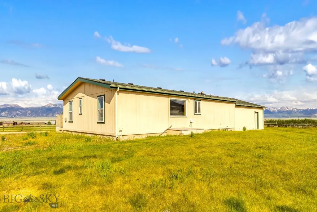 16 Hayfield Loop Trail Ennis MT 59729