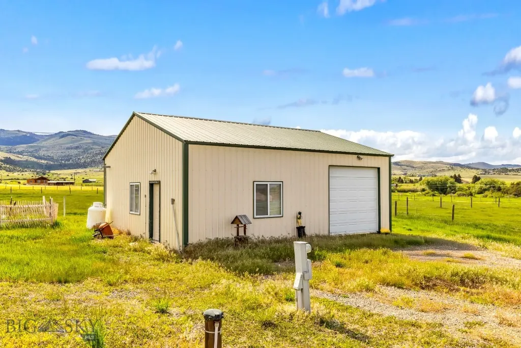 16 Hayfield Loop Trail Ennis MT 59729