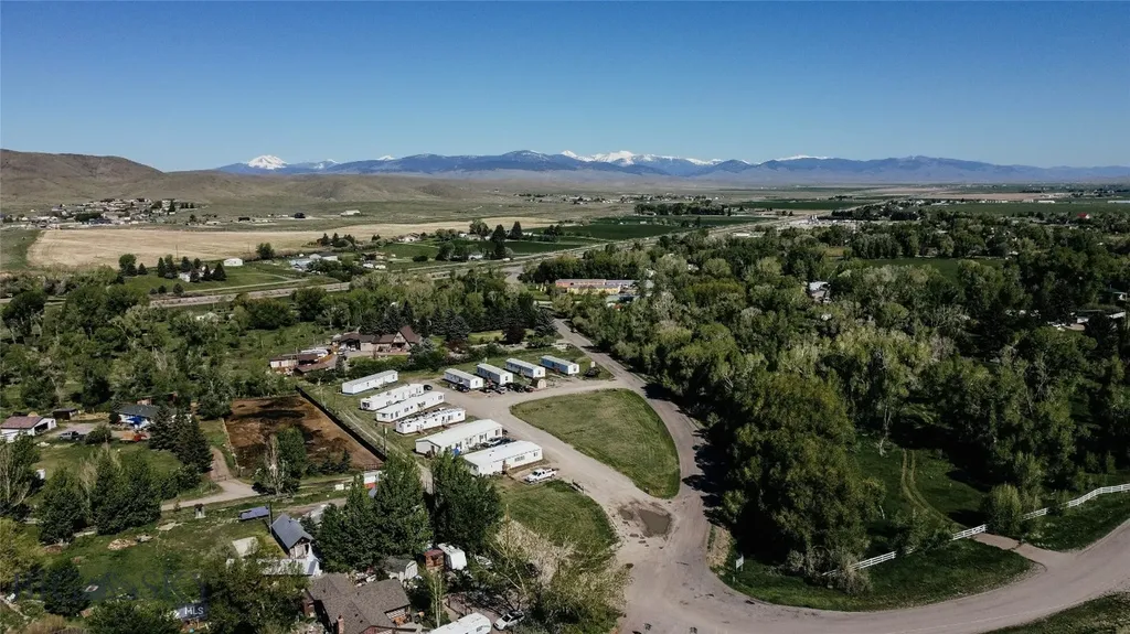 250 Pioneer Drive Dillon MT 59725