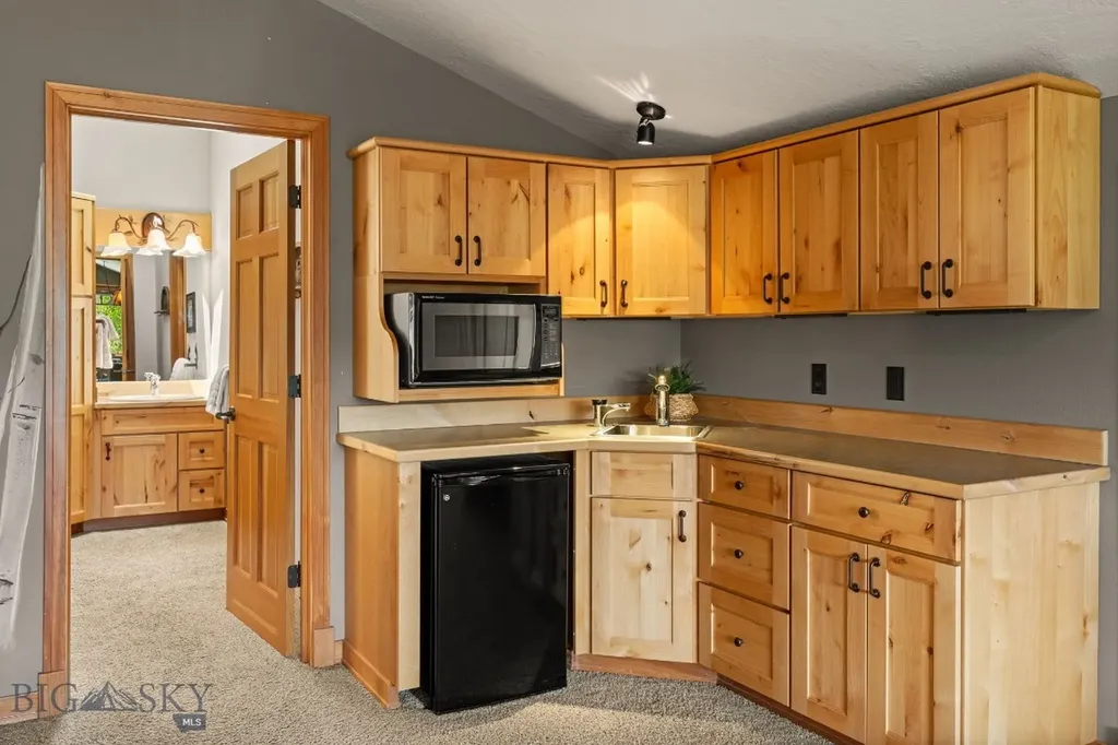 2085 Spotted Elk Road Big Sky MT 59716