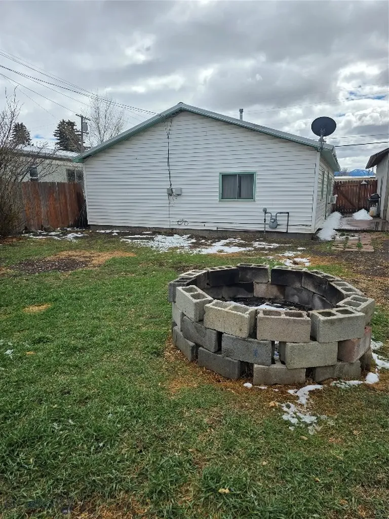 652 Kentucky Dillon MT 59725