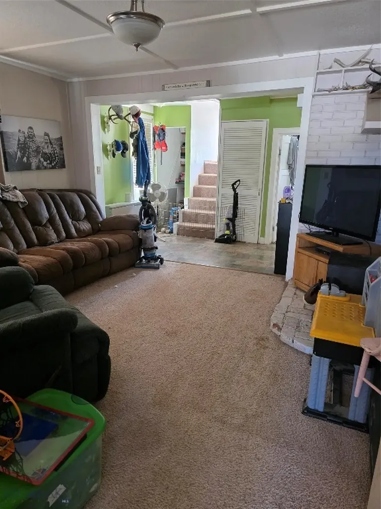 652 Kentucky Dillon MT 59725