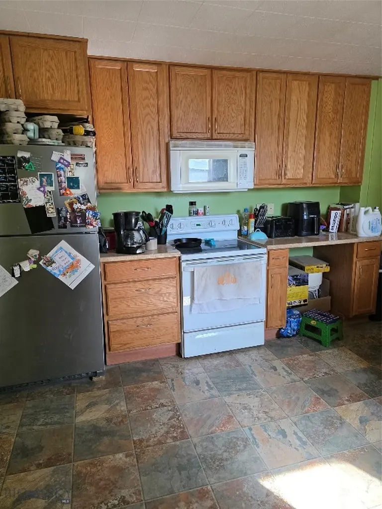 652 Kentucky Dillon MT 59725