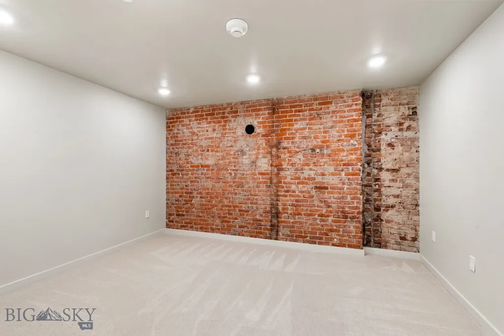 59 E Park Street Butte MT 59701