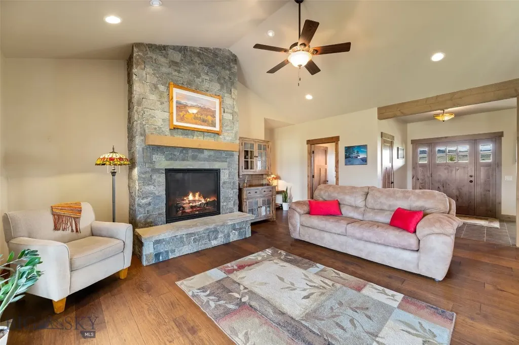 27 Raghorn Ennis MT 59729