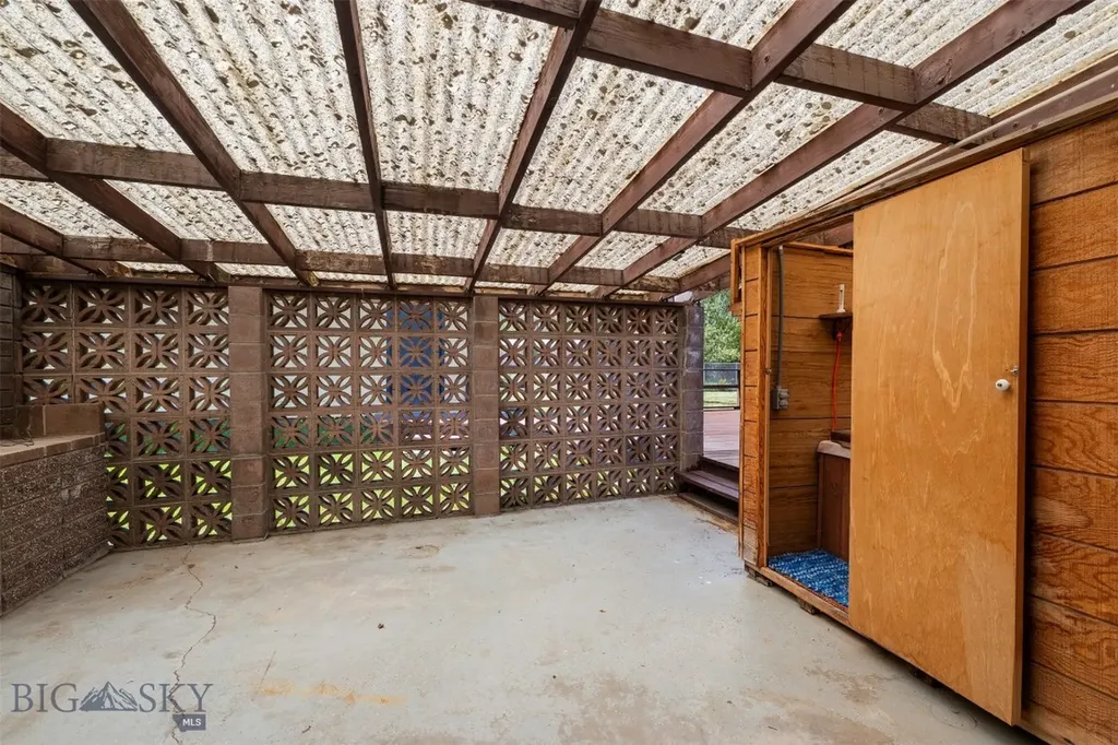 2105 Lincoln Street Anaconda MT 59711