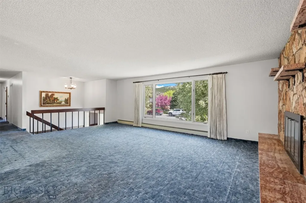 2105 Lincoln Street Anaconda MT 59711