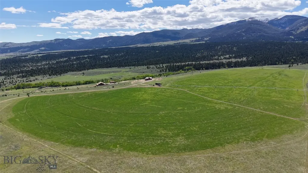 5845 Dry Creek Ranch Road Whitehall MT 59759