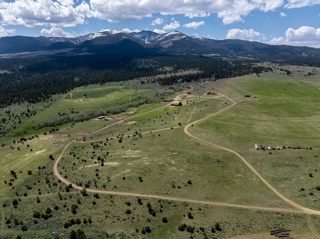 5845 Dry Creek Ranch Road Whitehall MT 59759
