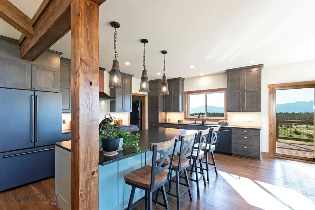 5845 Dry Creek Ranch Road Whitehall MT 59759