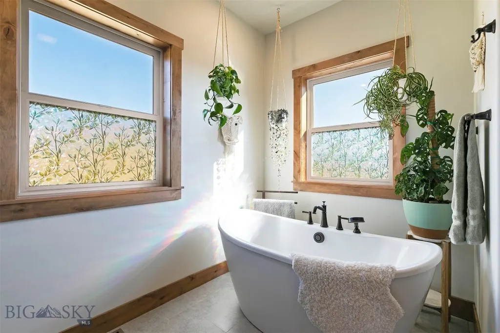 5845 Dry Creek Ranch Road Whitehall MT 59759