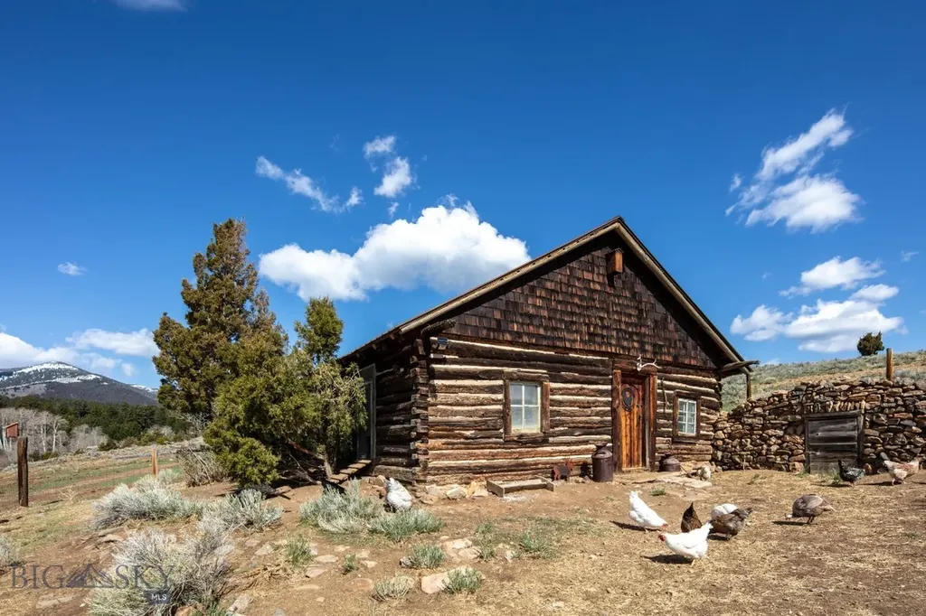 5845 Dry Creek Ranch Road Whitehall MT 59759