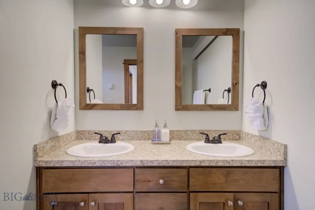 511 W Hugel Ennis MT 59729