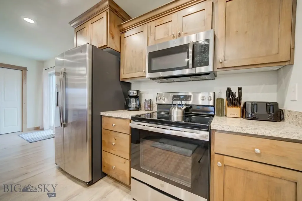 511 W Hugel Ennis MT 59729