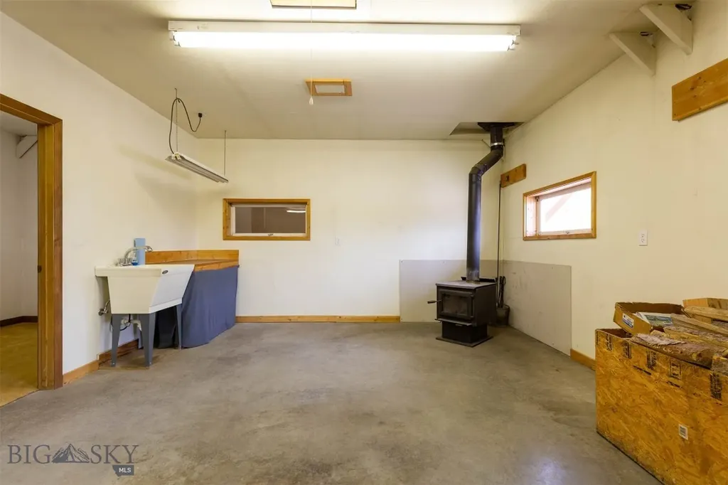 2525 Shatto Drive Belgrade MT 59714