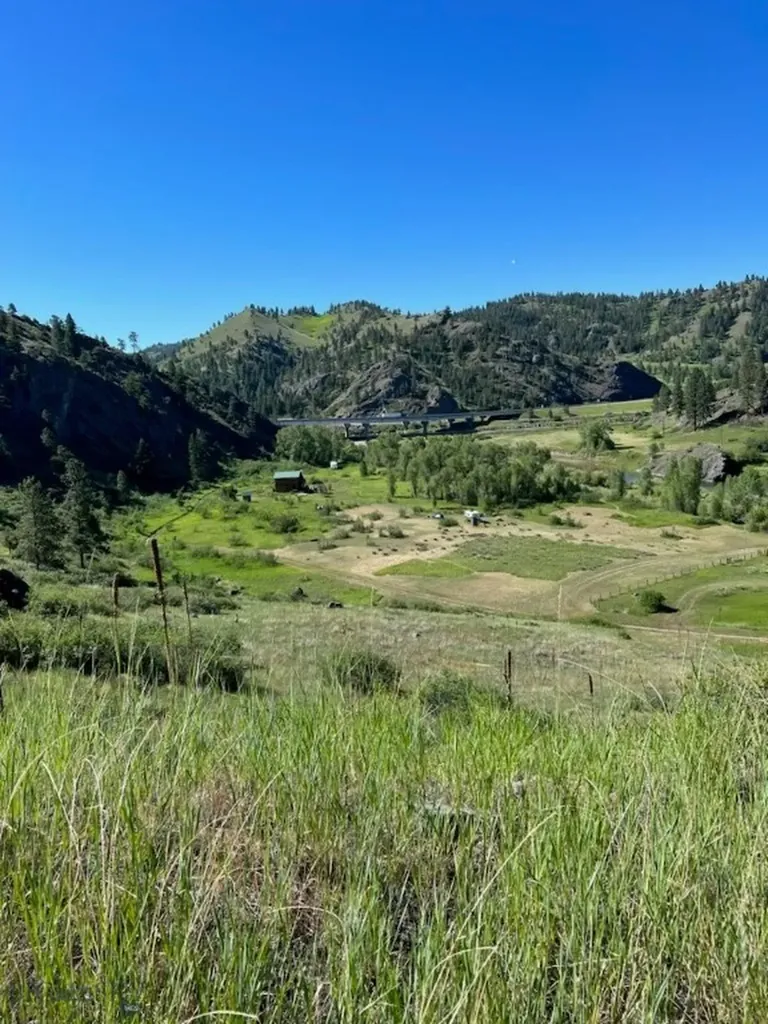 20 Eagle Rock Lane Cascade MT 59421