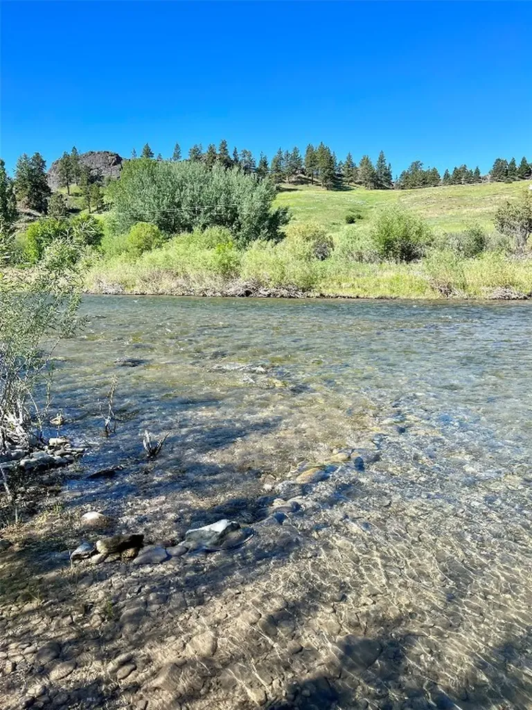 20 Eagle Rock Lane Cascade MT 59421