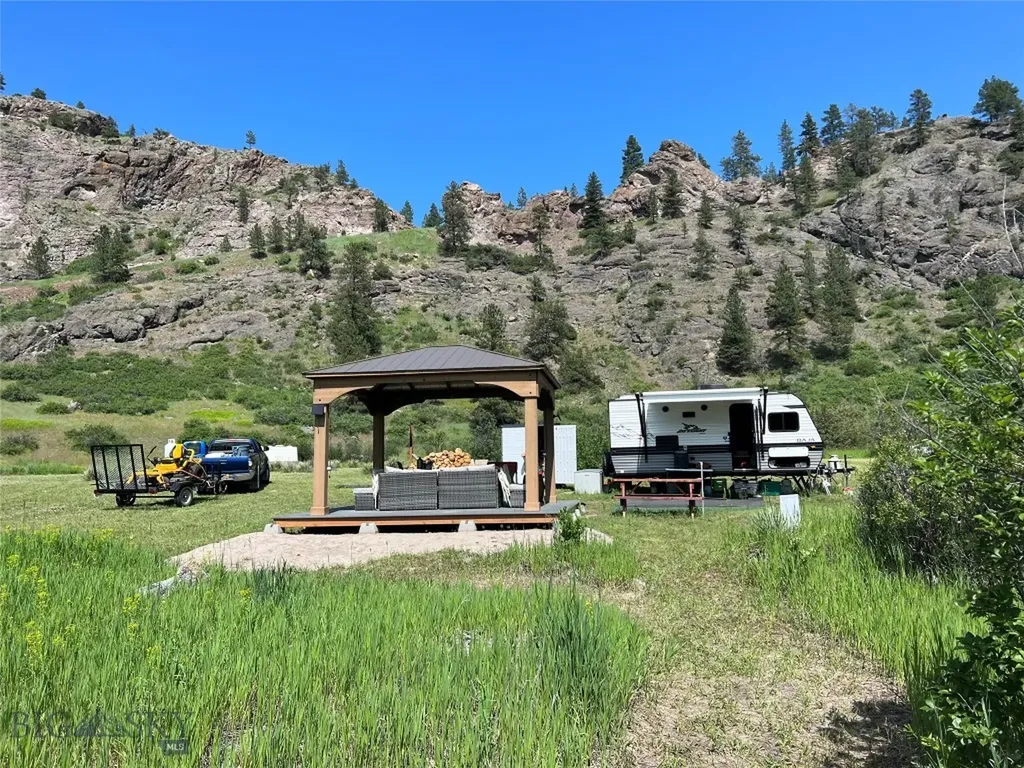 20 Eagle Rock Lane Cascade MT 59421
