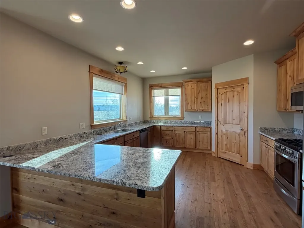 31 Cayuse Trail Bozeman MT 59718