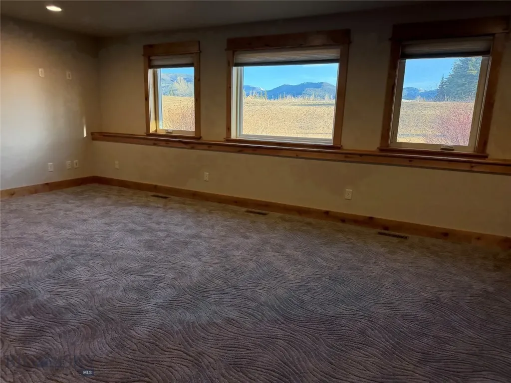 31 Cayuse Trail Bozeman MT 59718
