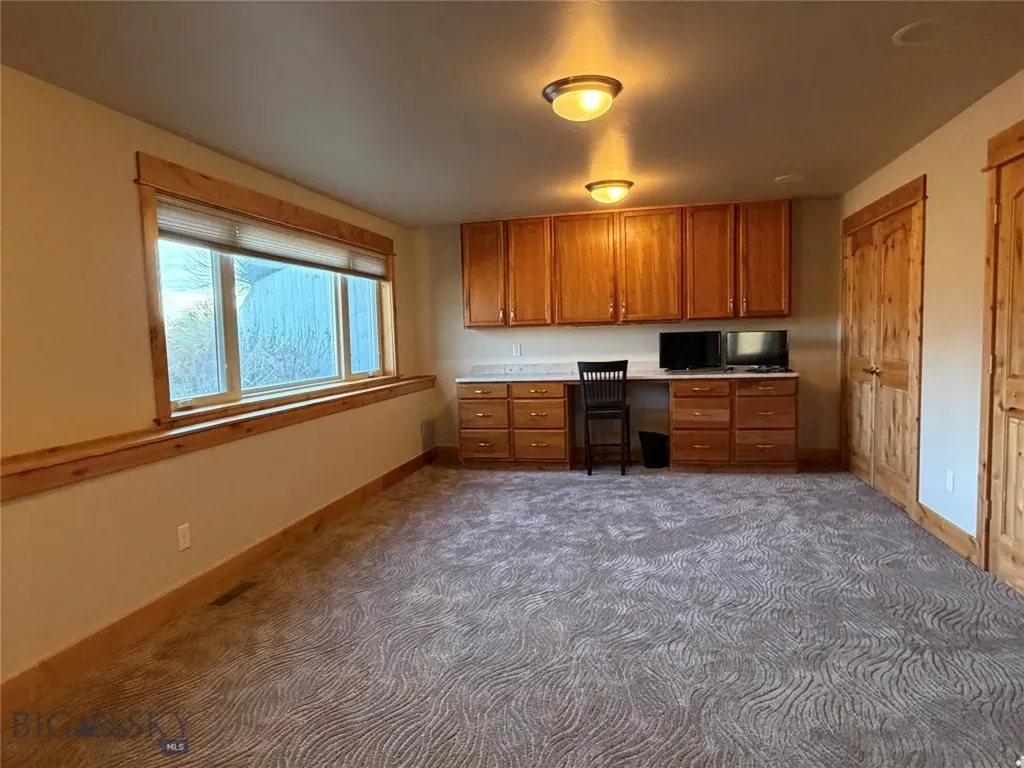 31 Cayuse Trail Bozeman MT 59718
