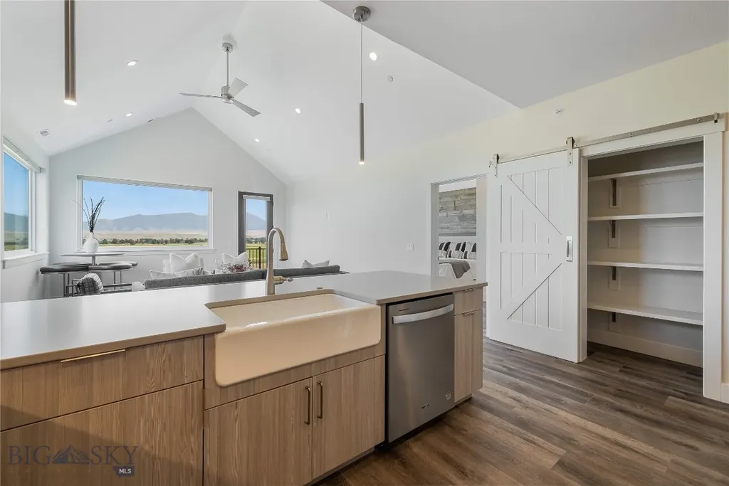 450 Loomis Way Ennis MT 59729