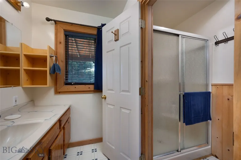 165 N Meadow Creek Road Mcallister MT 59740