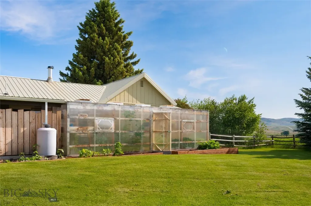 165 N Meadow Creek Road Mcallister MT 59740