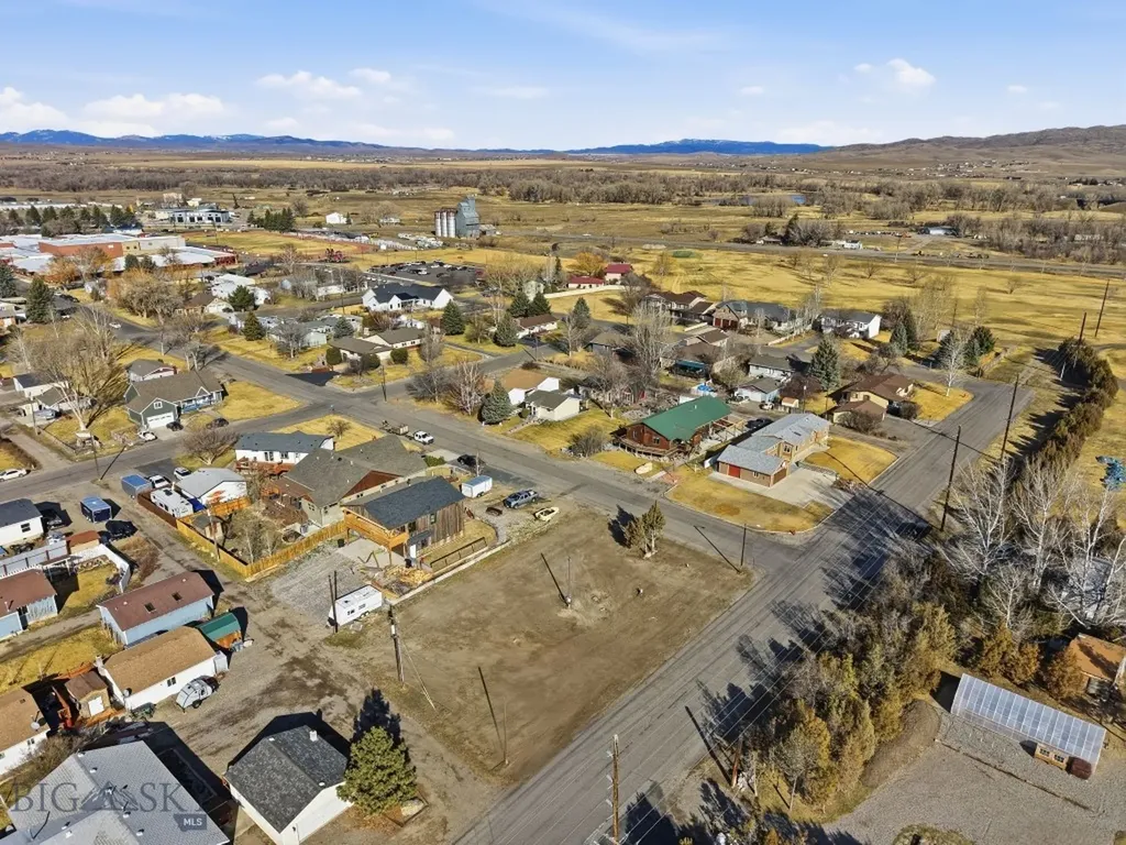 623 E Neal Street Three Forks MT 59752