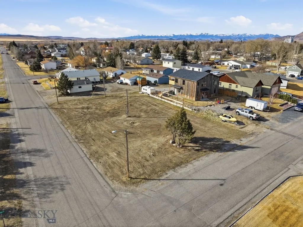 623 E Neal Street Three Forks MT 59752