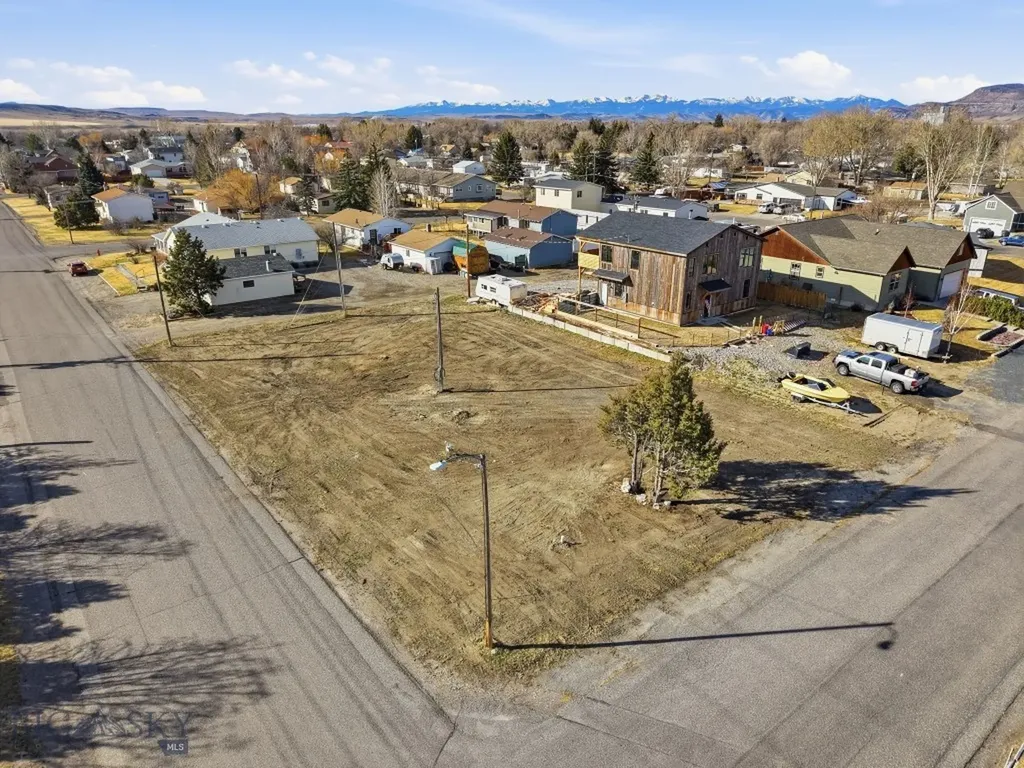 623 E Neal Street Three Forks MT 59752