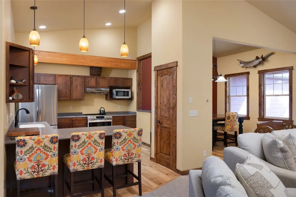 413 Garnet Mountain Gallatin Gateway MT 59730