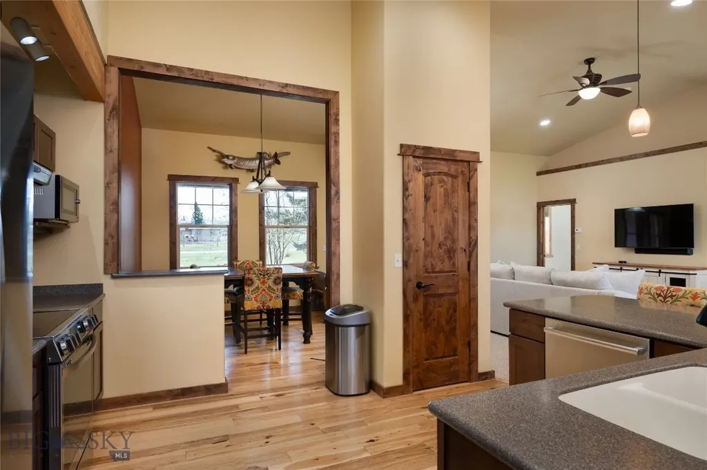 413 Garnet Mountain Gallatin Gateway MT 59730