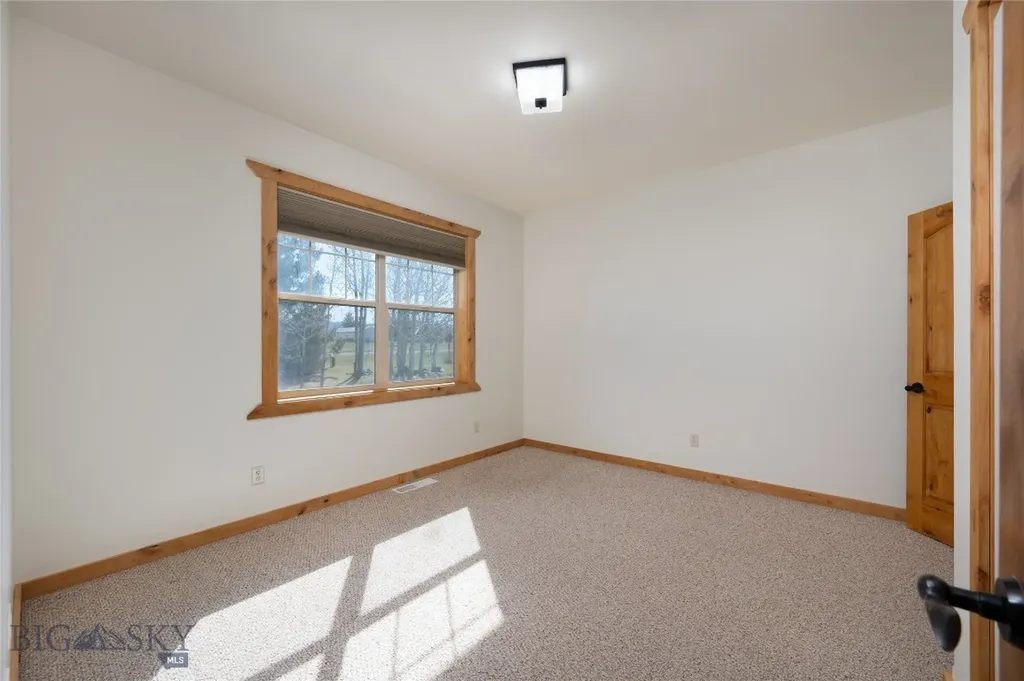 413 Garnet Mountain Gallatin Gateway MT 59730