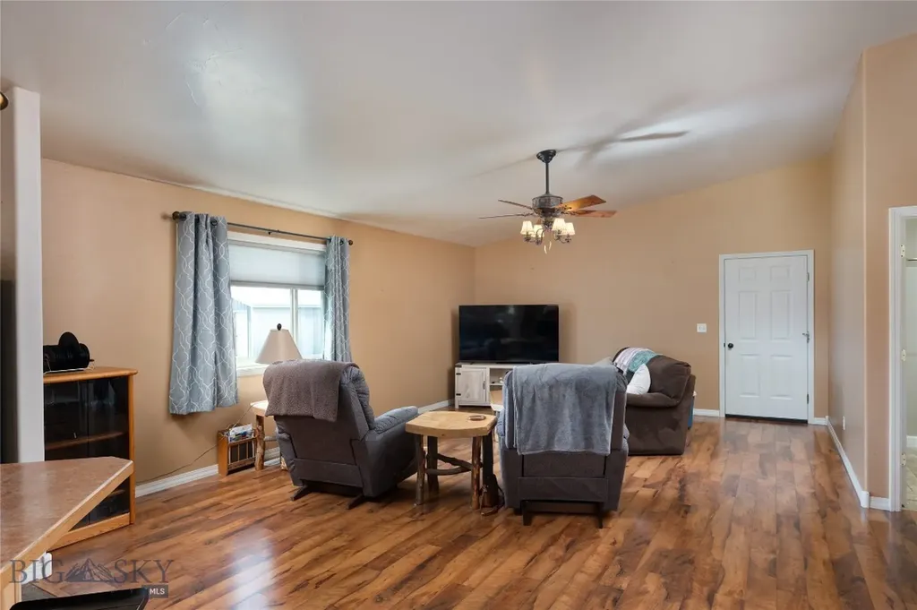 413 Garnet Mountain Gallatin Gateway MT 59730
