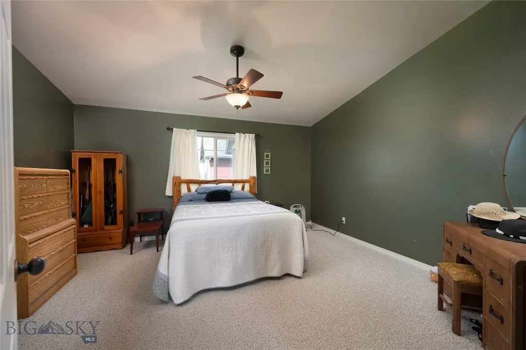 413 Garnet Mountain Gallatin Gateway MT 59730