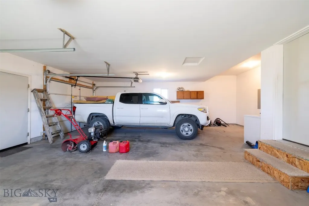 413 Garnet Mountain Gallatin Gateway MT 59730