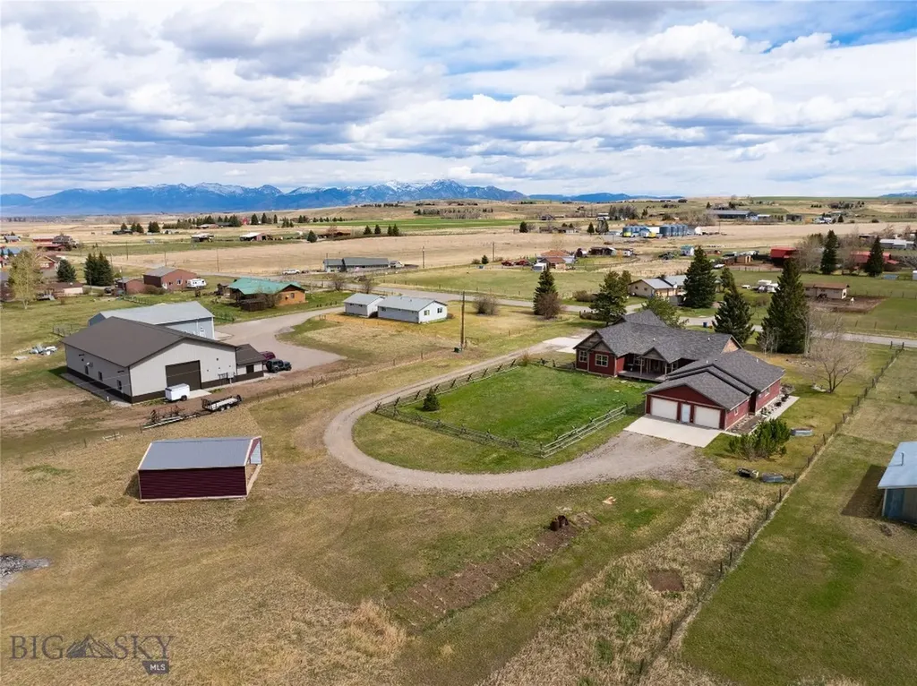 413 Garnet Mountain Gallatin Gateway MT 59730
