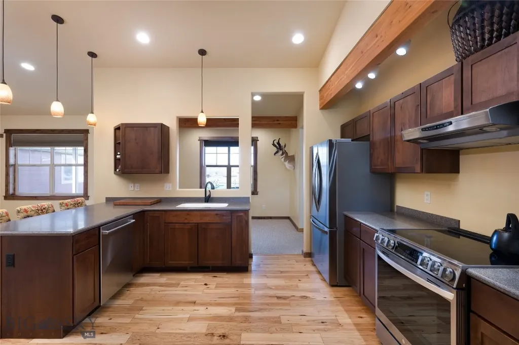 413 Garnet Mountain Gallatin Gateway MT 59730