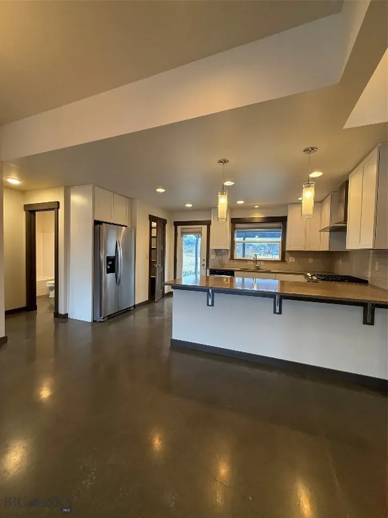 1858 Hunters Way Bozeman MT 59718